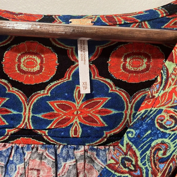 NWT Free People Falling For You Blouse‎ - Size XS - Picture 6 of 9